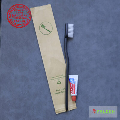 bàn chải đen thân thiện môi trường