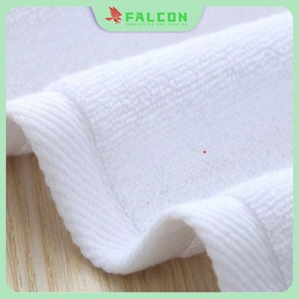 Khăn mặt khách sạn chất liệu cotton