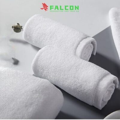 Khăn trắng khách sạn lau mặt