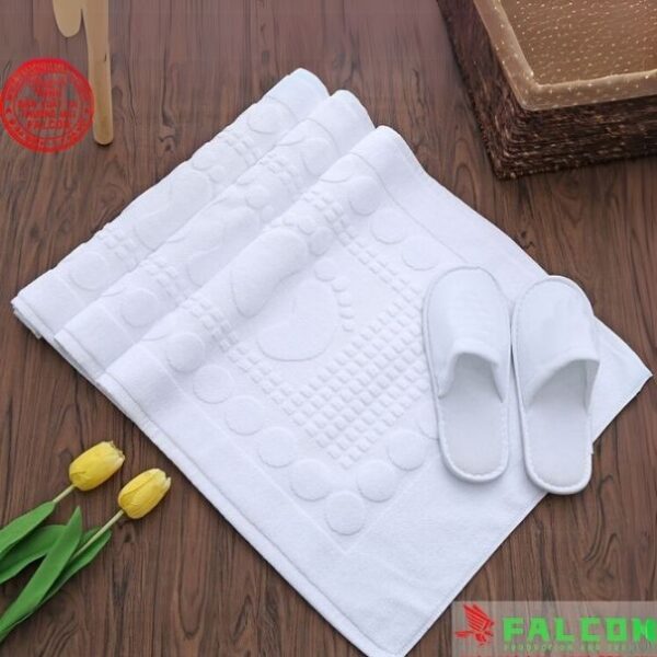 Thảm chân trắng trơn khách sạn cỡ nhỏ